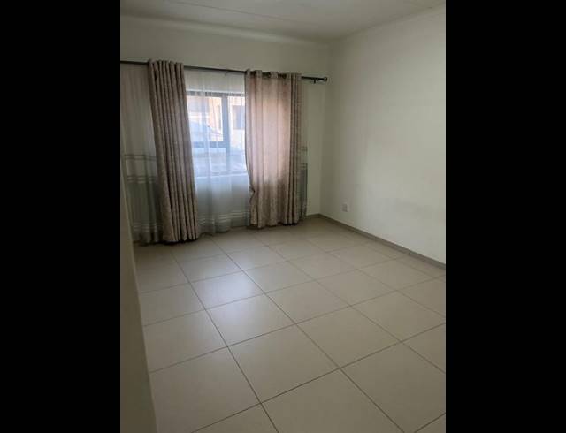 2 BEDROOM APARTMENT FOR SALE IN WITFIELD